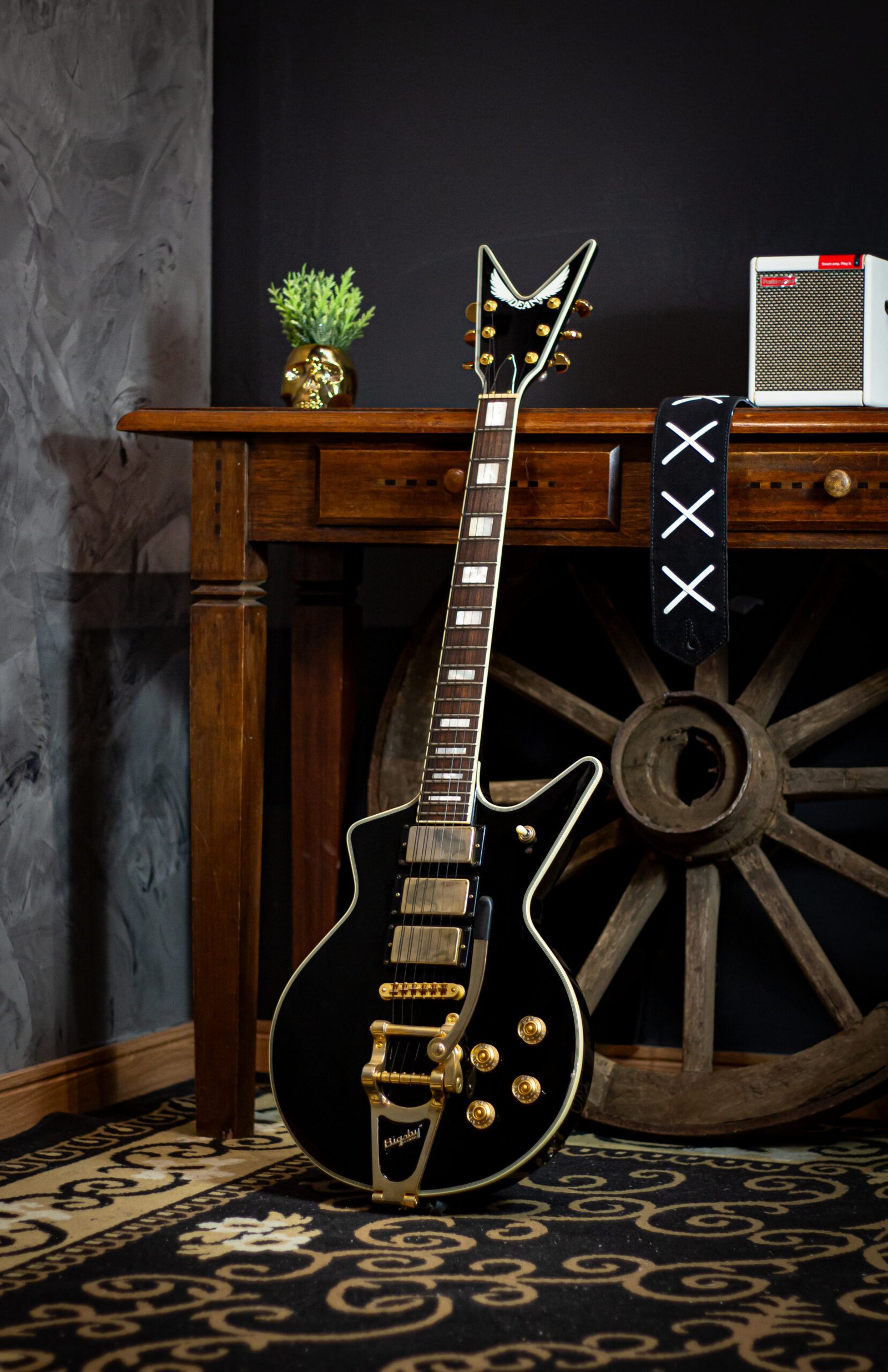 GUITARRA DEAN - CADILLAC COM BIGSBY - Imagem 5