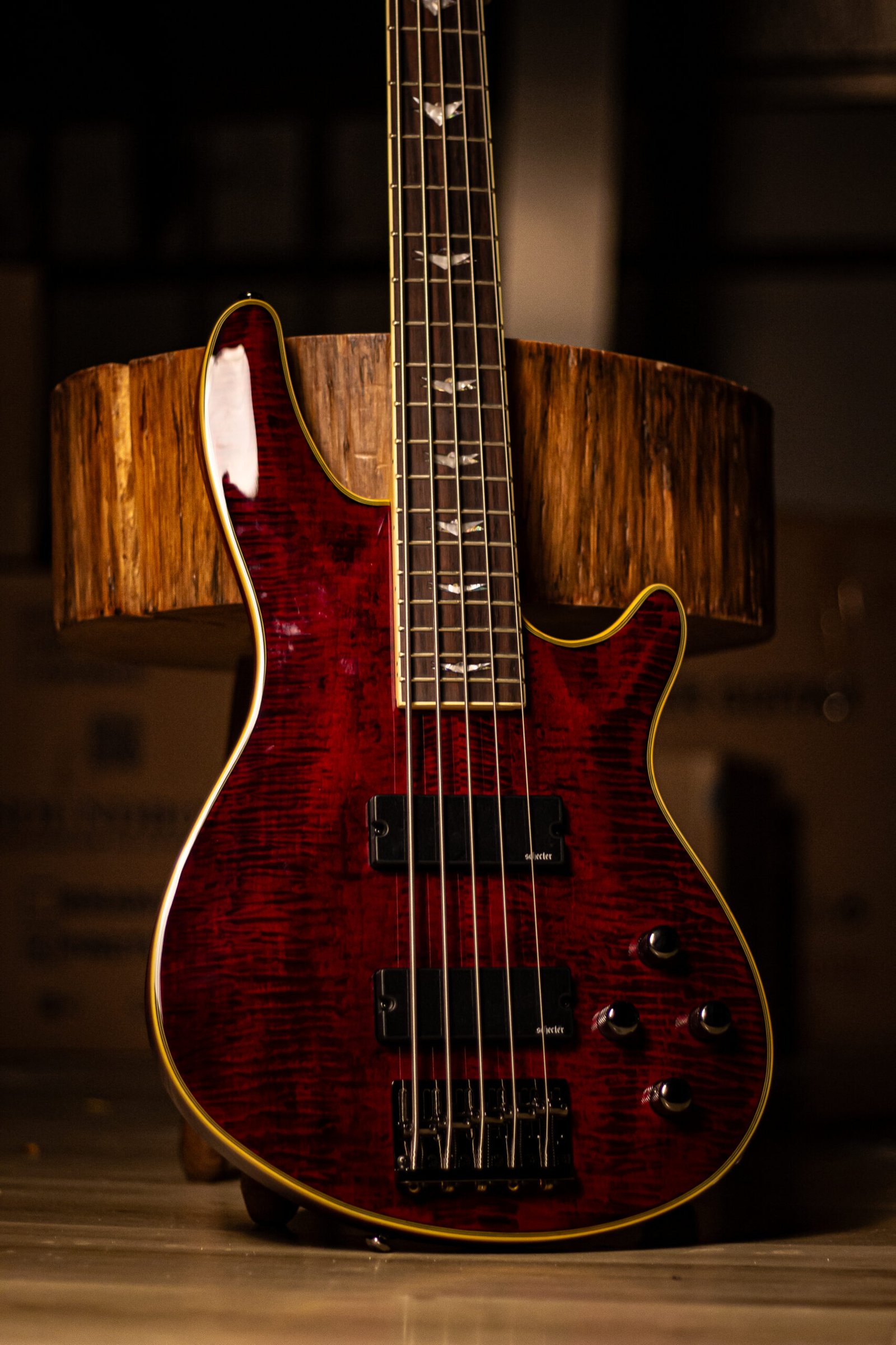 Contrabaixo Schecter Omen Extreme - 5C Black Cherry - Imagem 2