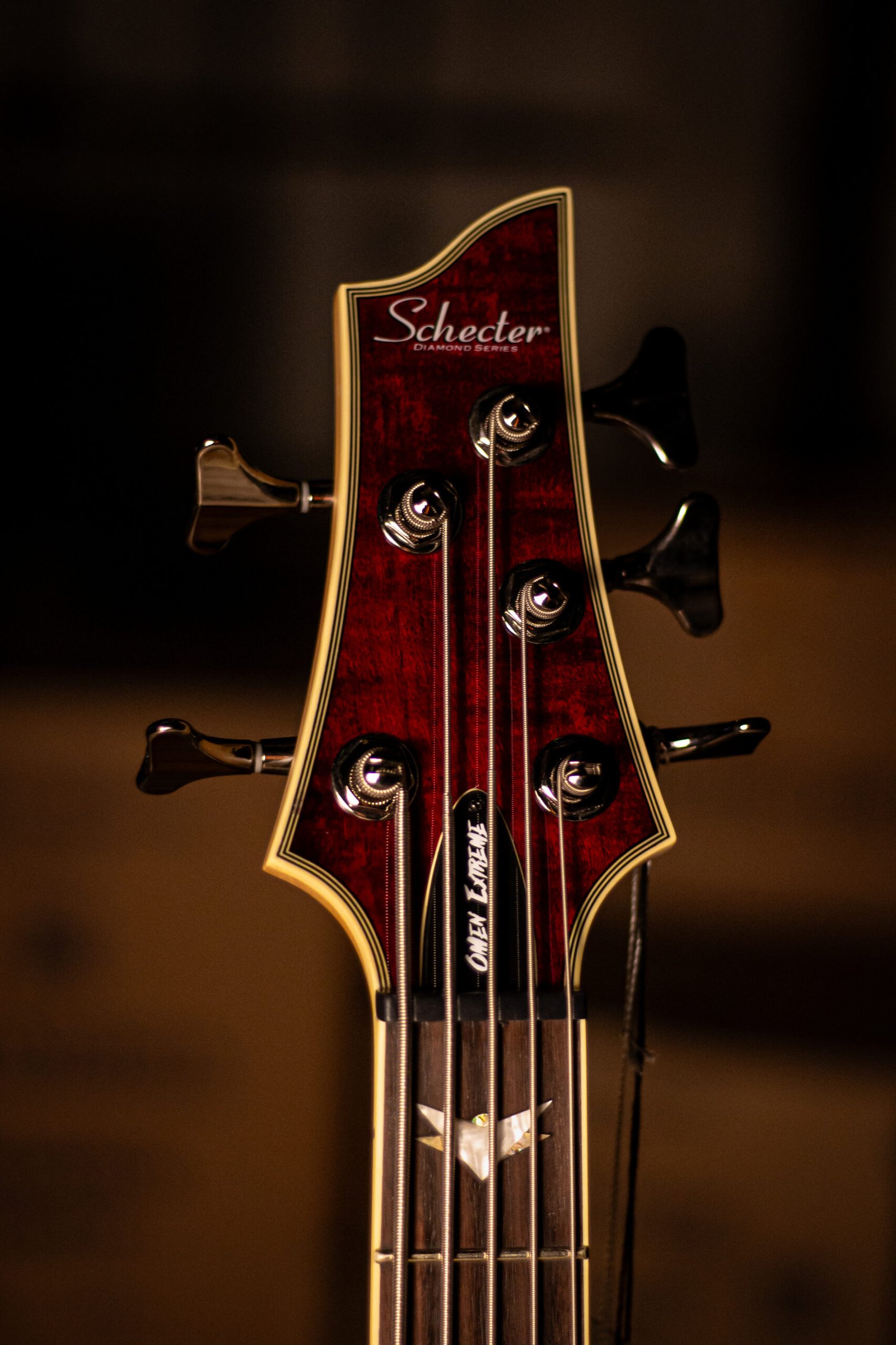 Contrabaixo Schecter Omen Extreme - 5C Black Cherry - Imagem 5