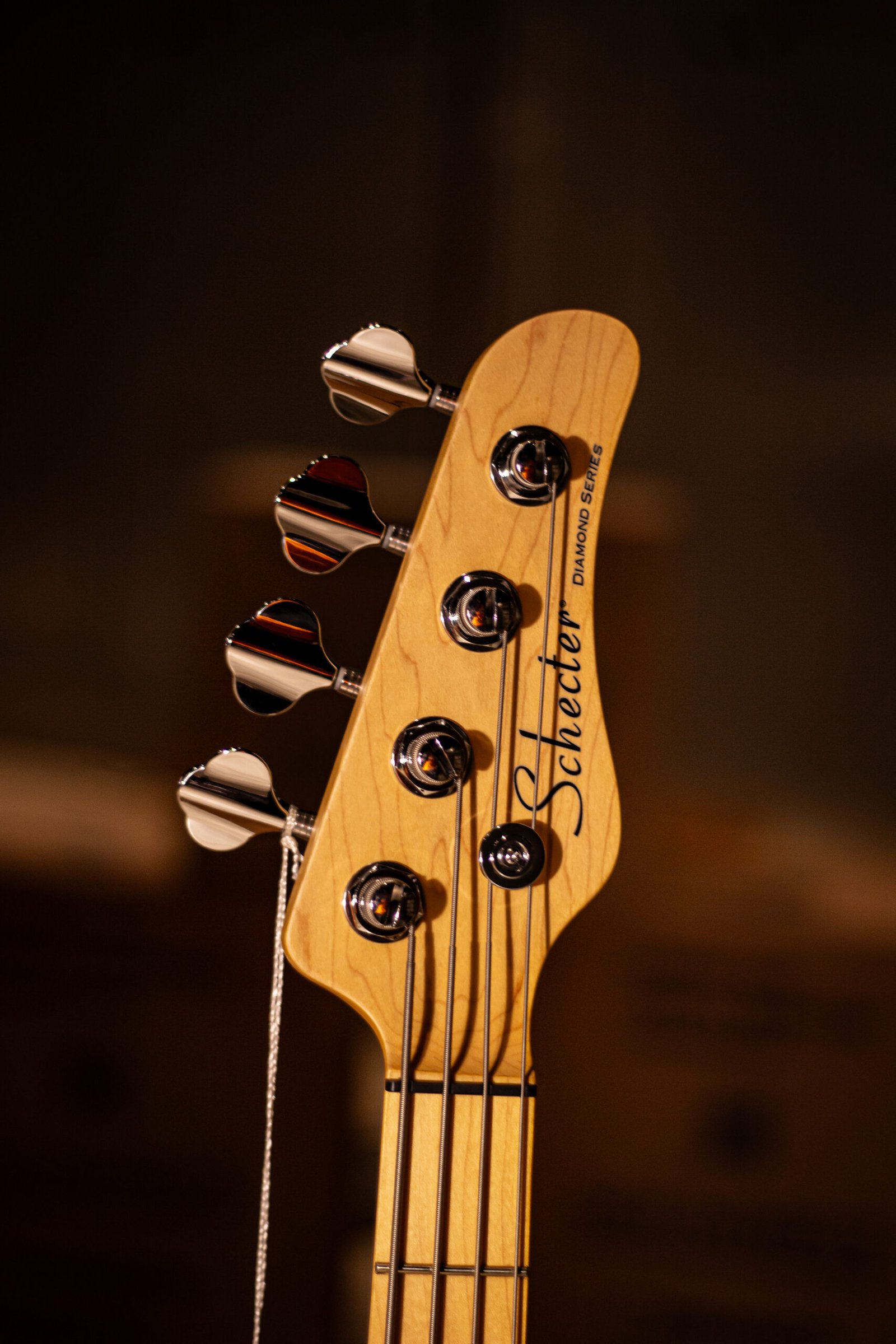 Contrabaixo Schecter CV - 4 4C Gloss 3 Tone Sunburst - Imagem 6