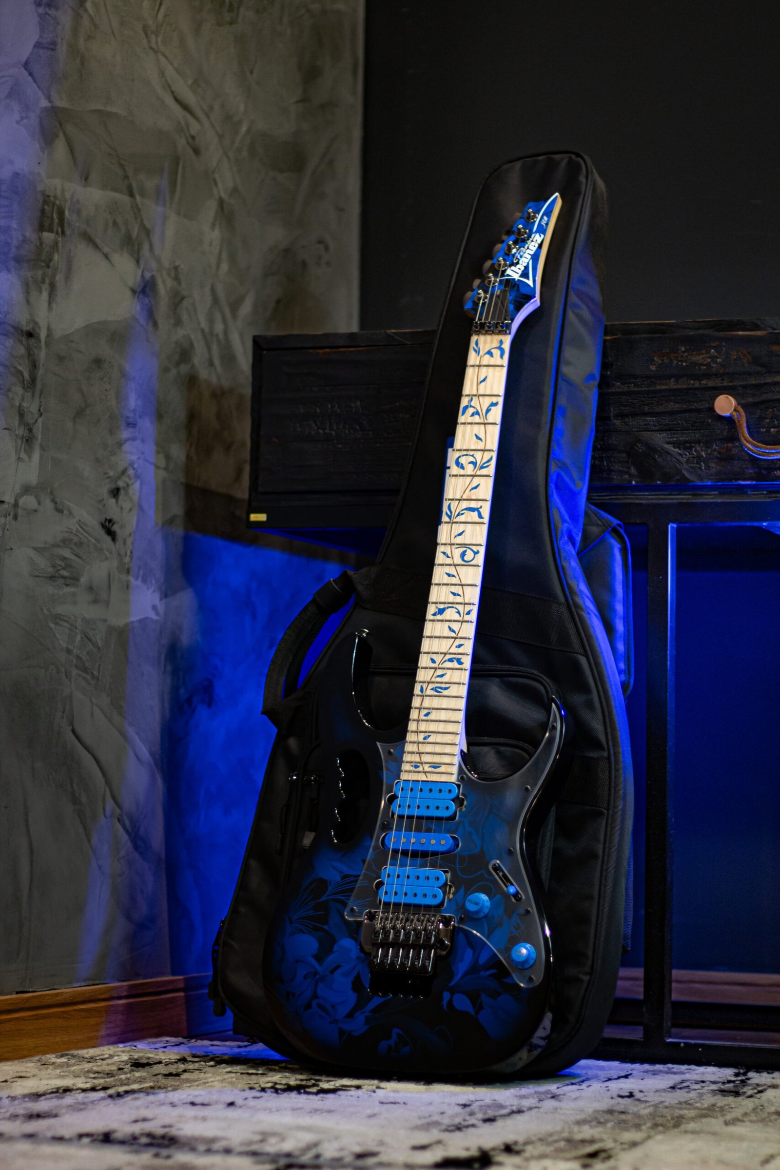 GUITARRA IBANEZ PREMIUM - JEM77P BFP - Signature Steve Vai