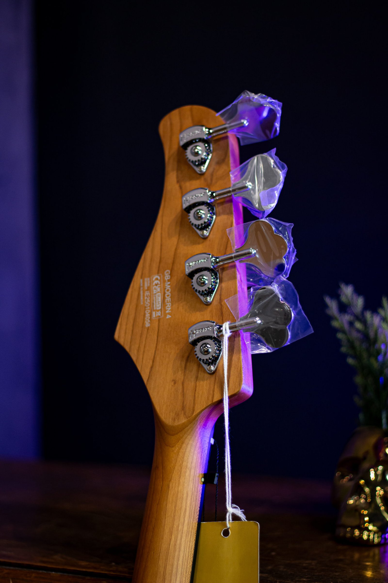 Contrabaixo CORT GB-Modern 4 OPCG C/BAG - Imagem 7