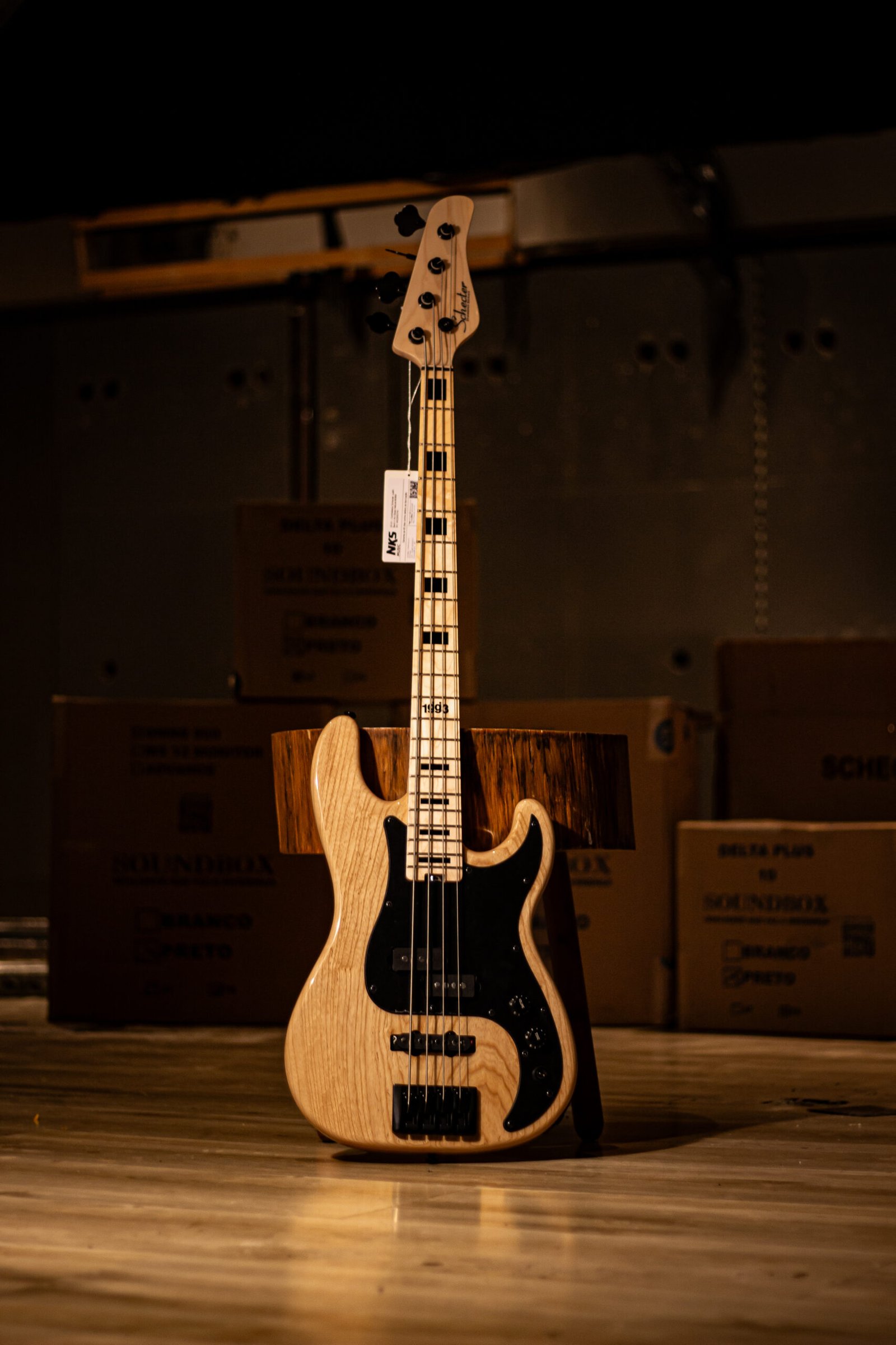 CONTRABAIXO SCHECTER - Justin Beck V ANI Gloss Natural