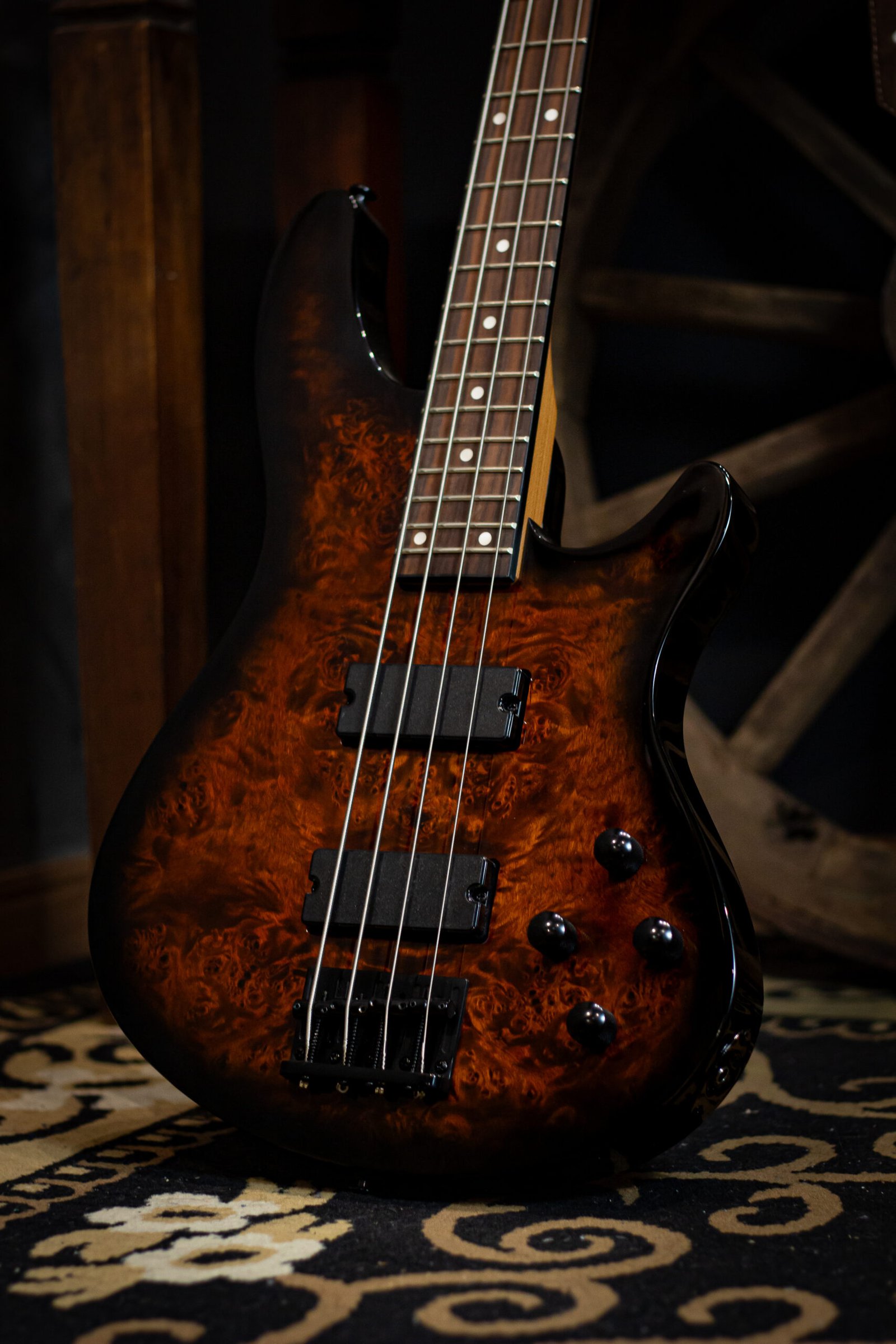 Contrabaixo Schecter C-4 Standard Tobacco Burl - Imagem 2