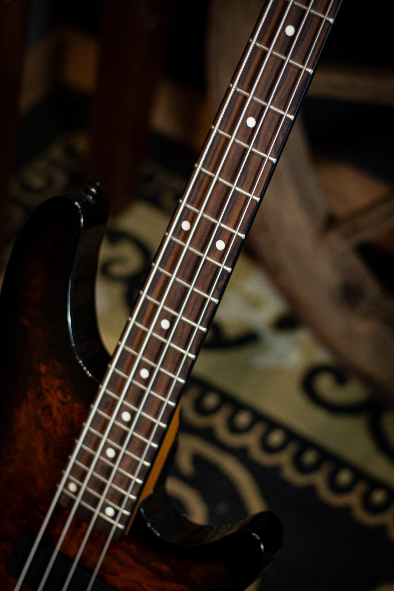 Contrabaixo Schecter C-4 Standard Tobacco Burl - Imagem 4