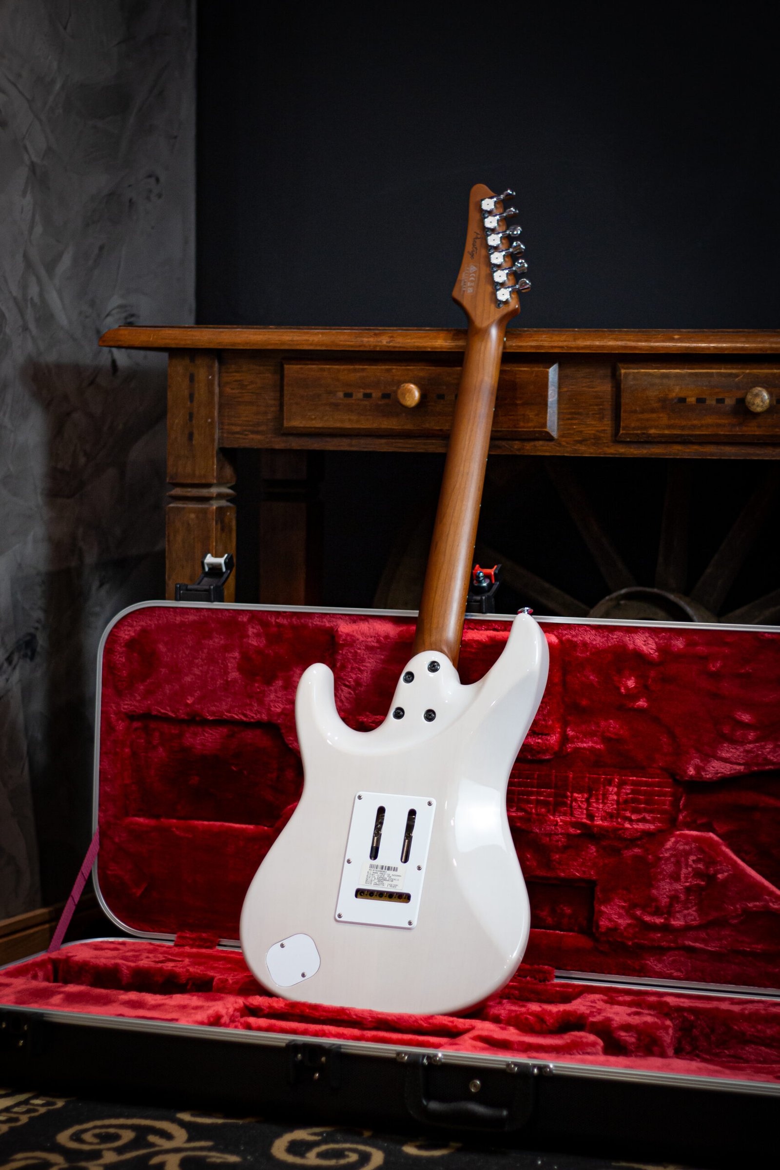 IBANEZ PRESTIGE - AZ2204N AWD - Imagem 6