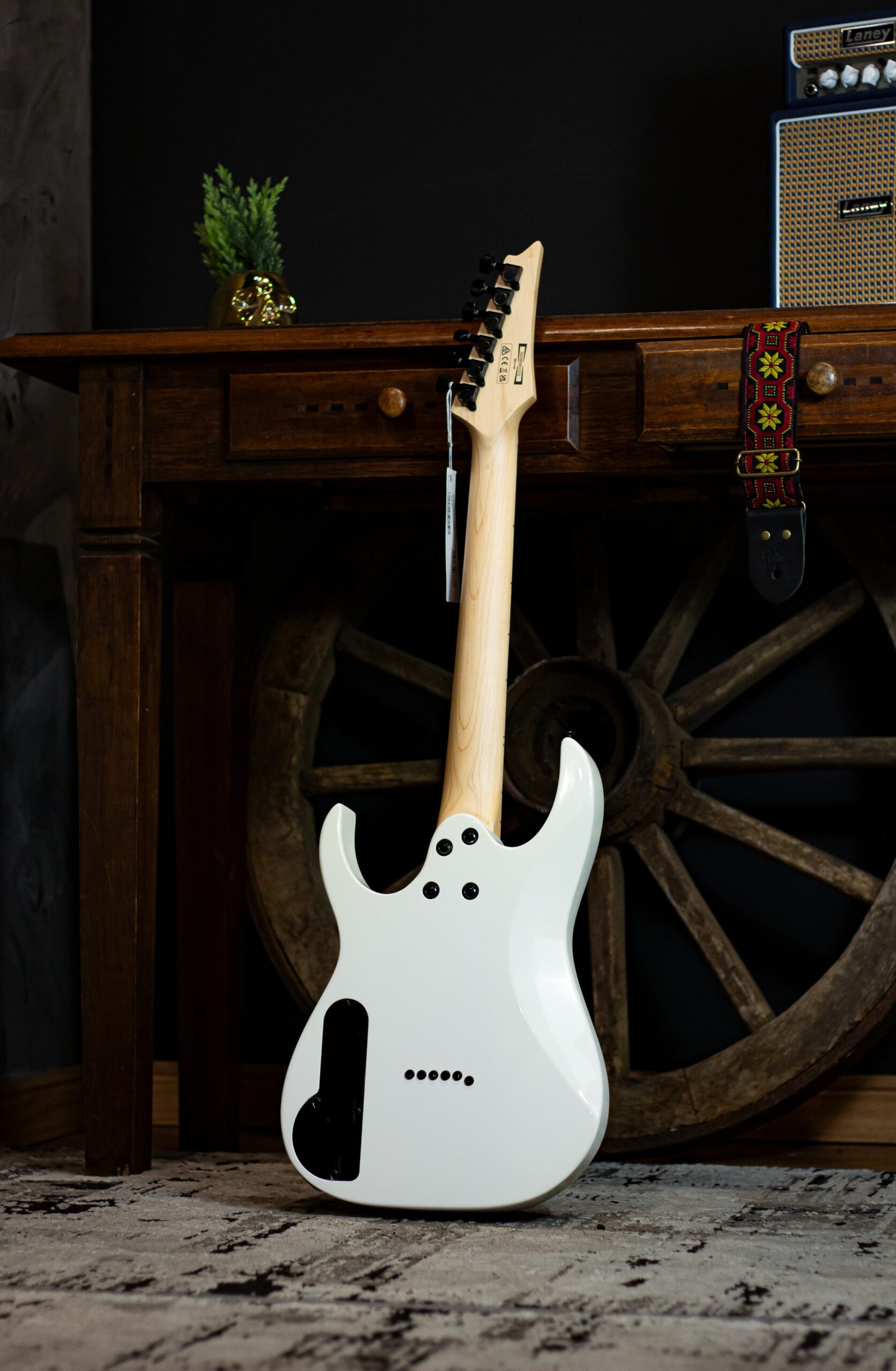 Ibanez PGM MIKRO PGMM31-WH - Signature Paul Gilbert - Imagem 6