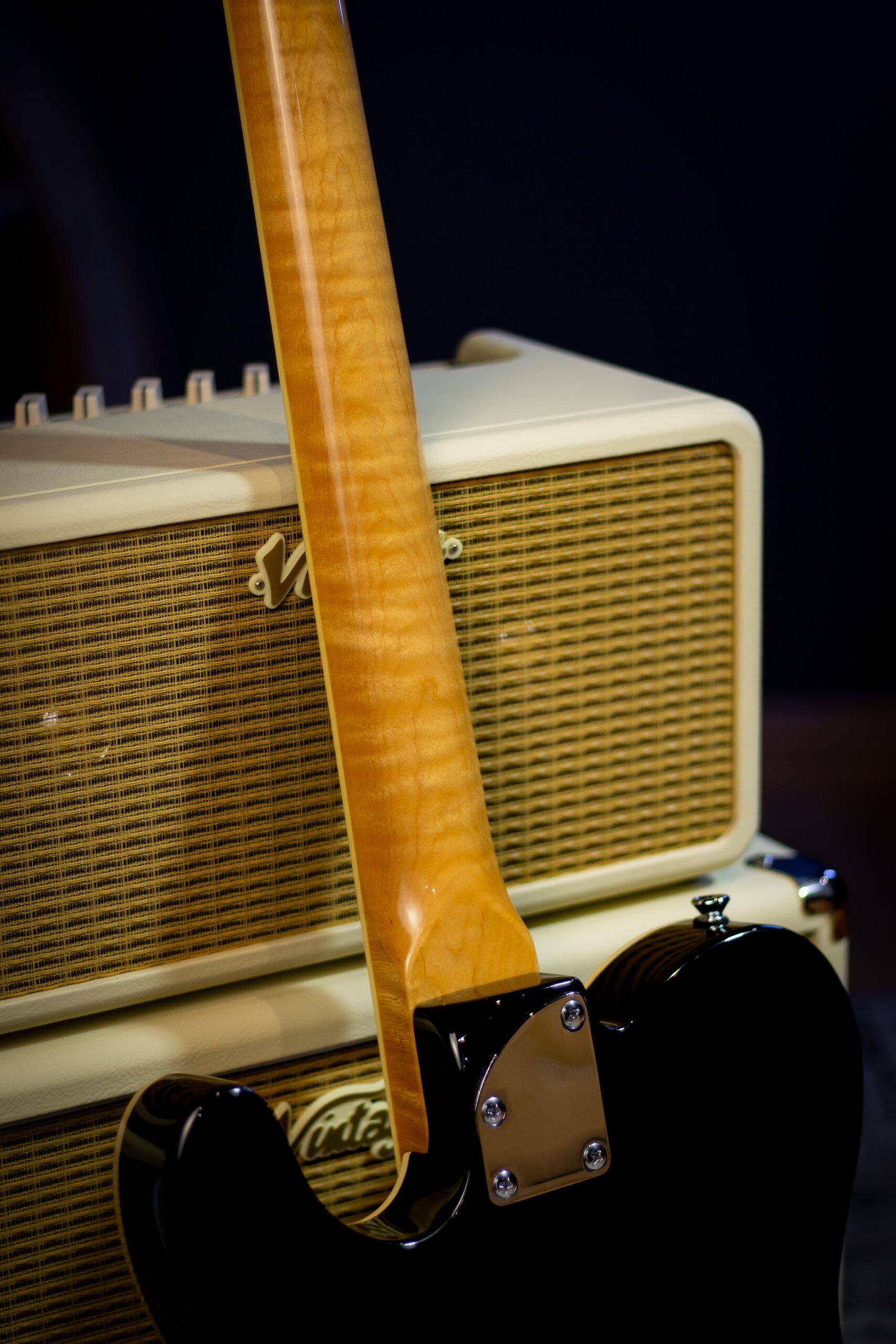 Vintage 30th Anniversary V72 ReIssued - Boulevard Black - Imagem 4