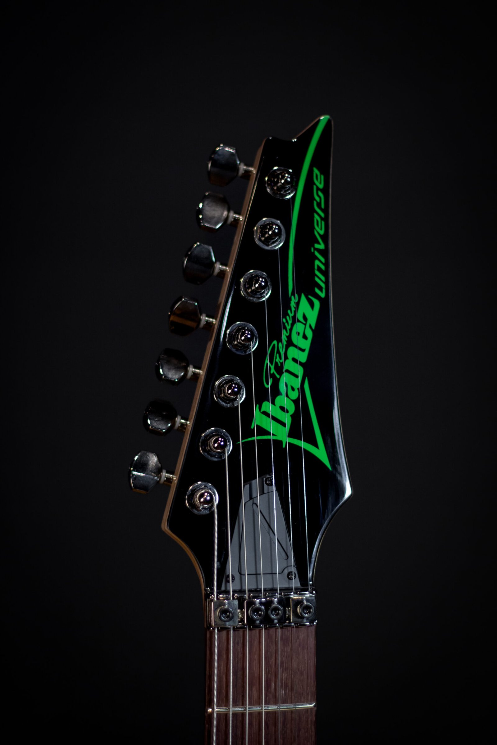 GUITARRA IBANEZ - 7C STEVE VAI UV70P-BK - Imagem 5