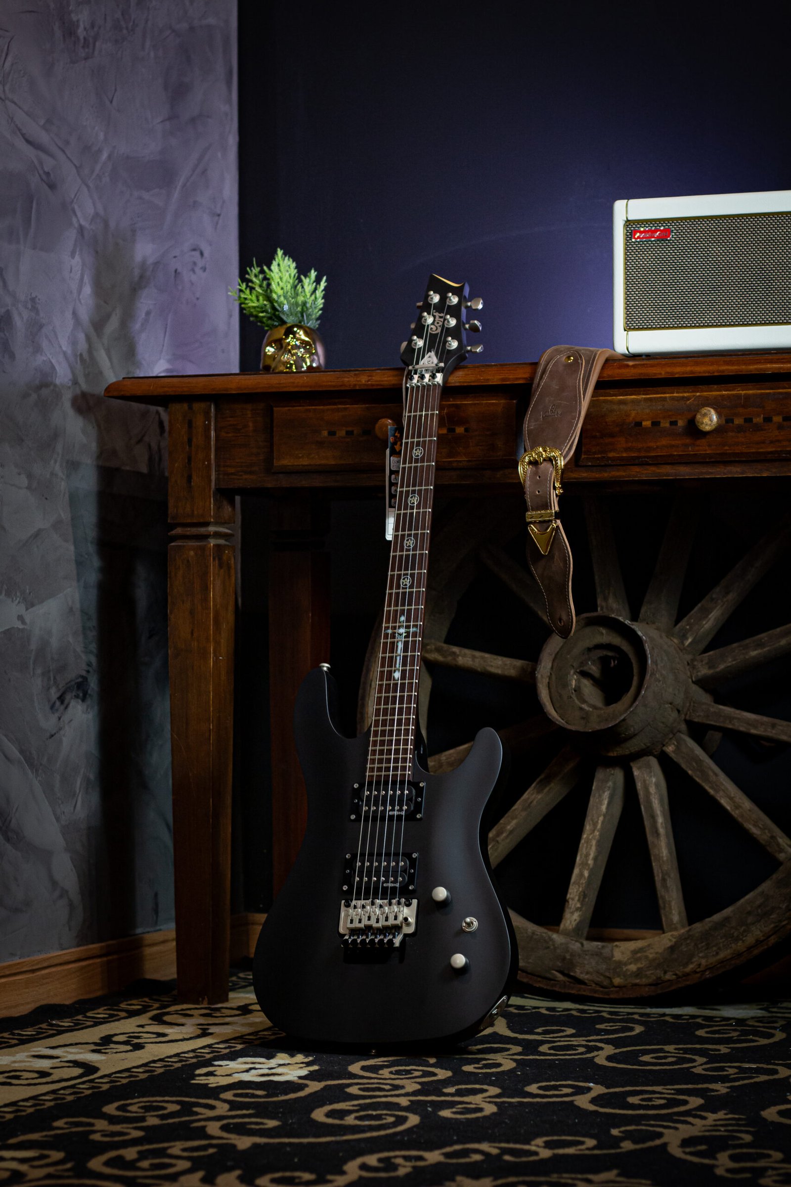 GUITARRA CORT - EVIL K6 - OUTLET
