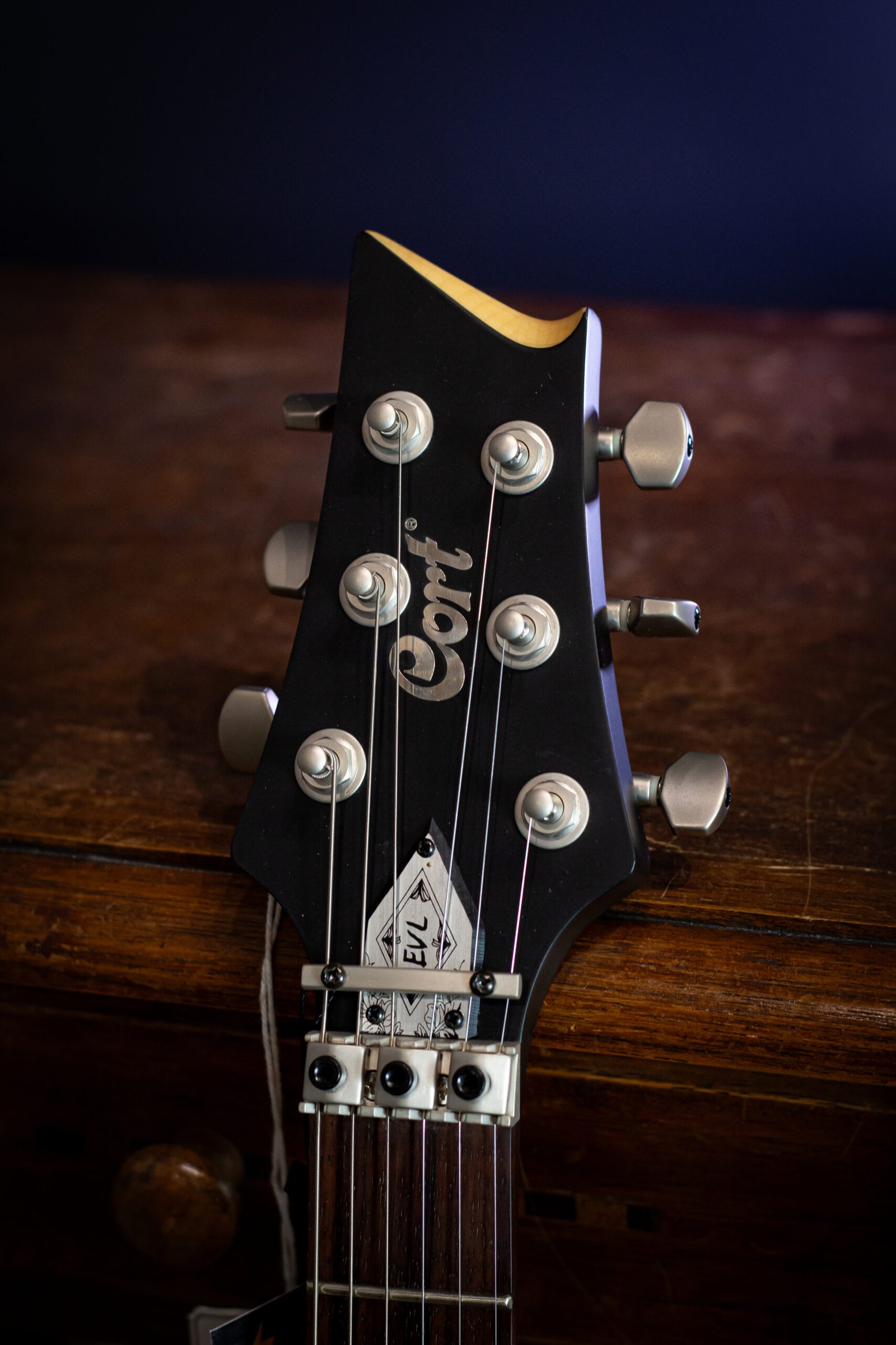GUITARRA CORT - EVIL K6 - OUTLET - Imagem 5
