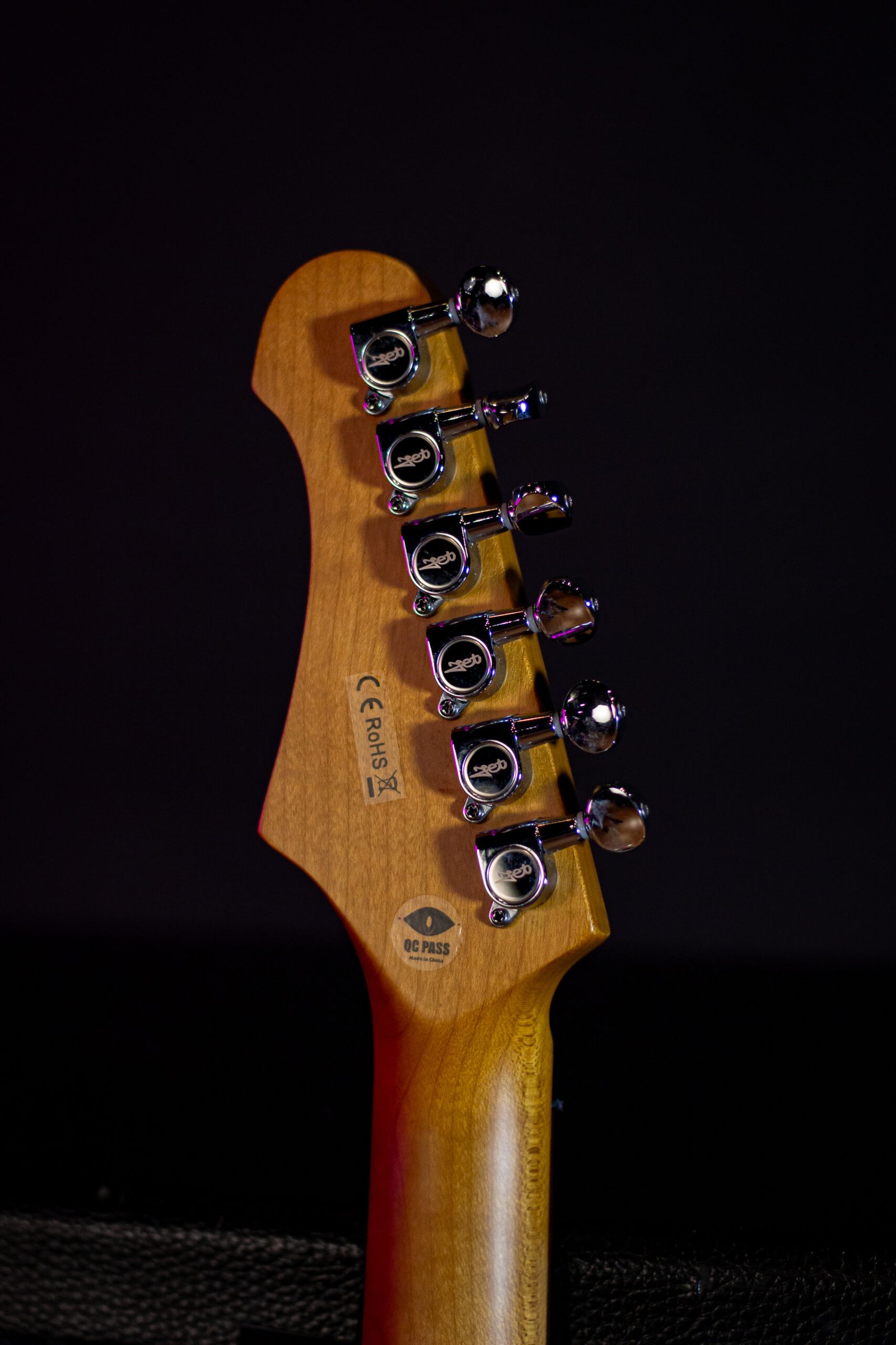 GUITARRA JET - JS-700 Copper HS - Basswood, Braco Roasted Maple, Ponte Wilkinson - Imagem 5