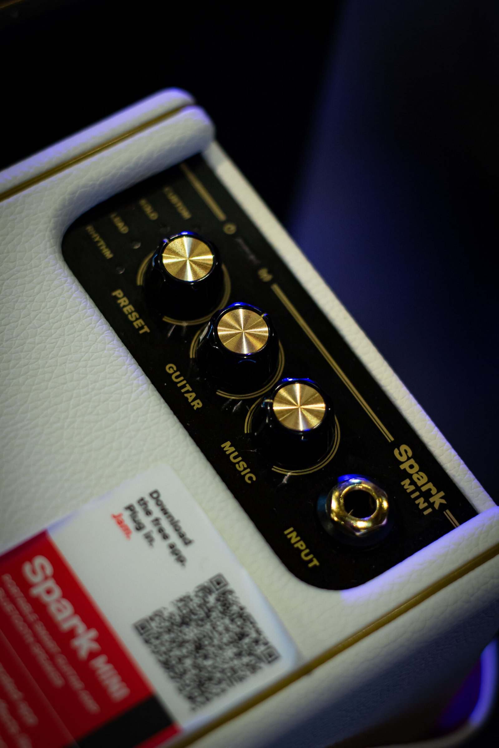 AMPLIFICADOR POSITIVE GRID - SPARK MINI 10 WATT BLUETOOTH - Imagem 5