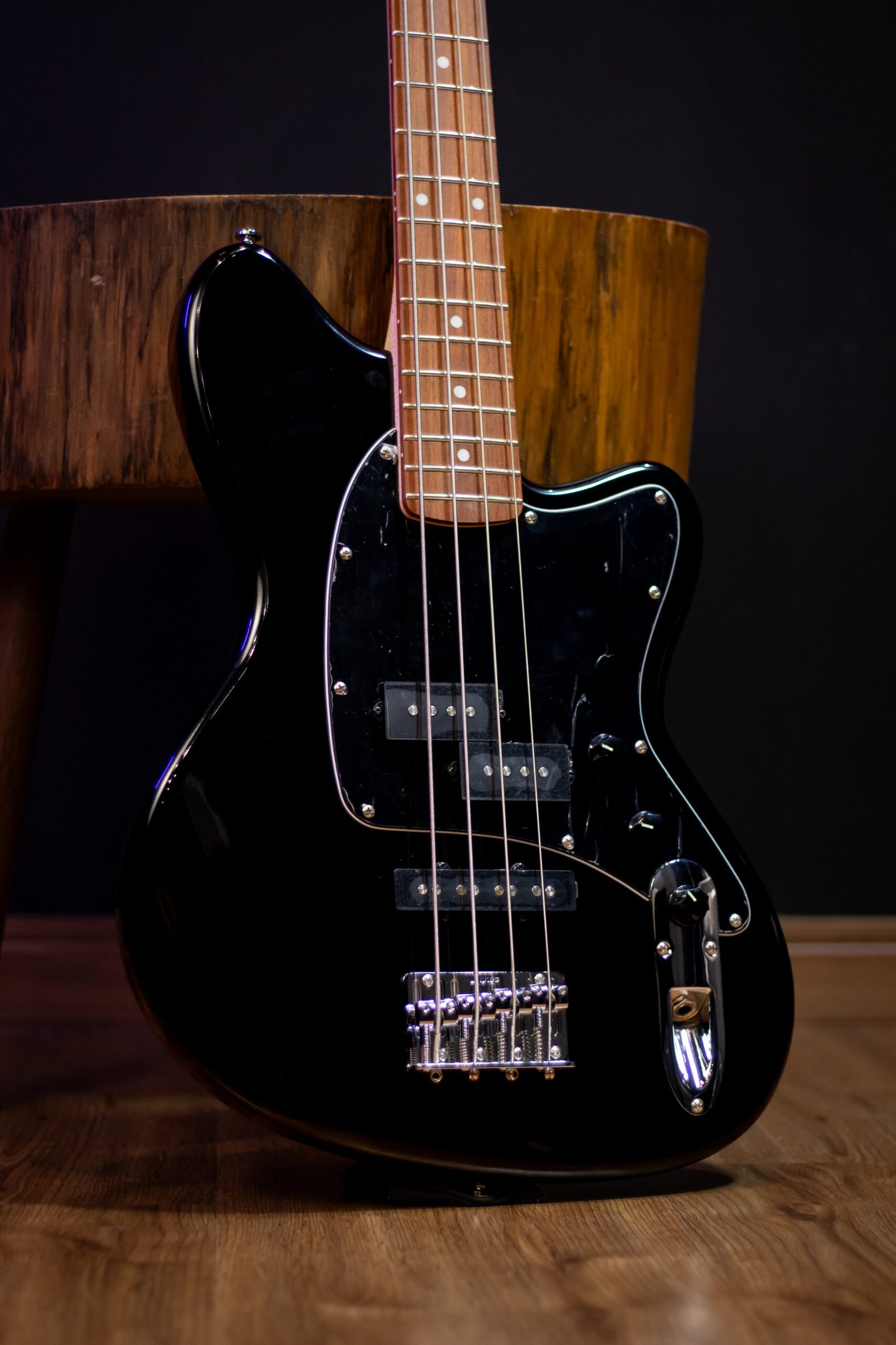 BAIXO IBANEZ - 4 CORDAS TALMAN TMB30-BK - Imagem 3