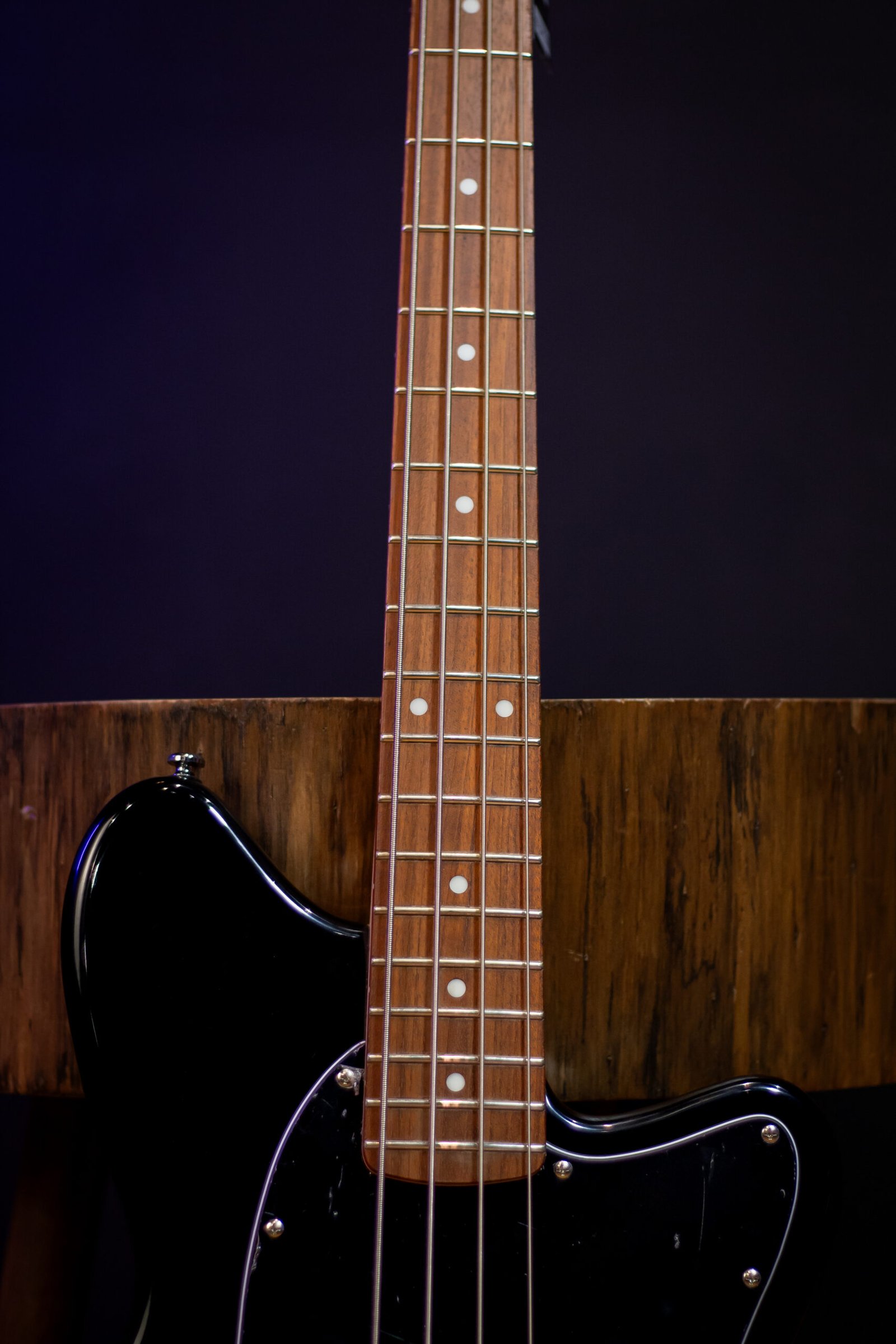 BAIXO IBANEZ - 4 CORDAS TALMAN TMB30-BK - Imagem 4