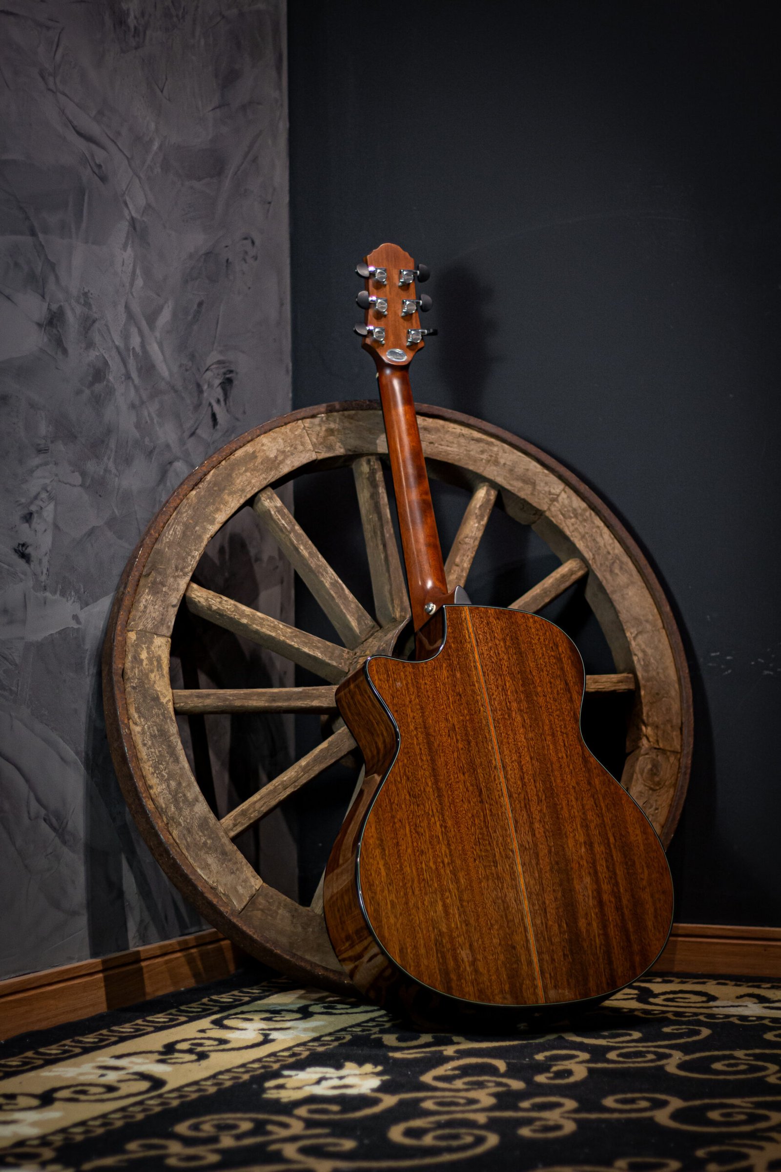 VIOLAO CRAFTER - G.AUDIT CUTWAY T/SOLID SPRUCE B/S MOGNO EQ PLATFORM NX GOLD ABLE G-620CE/N CRAFTER - Imagem 7