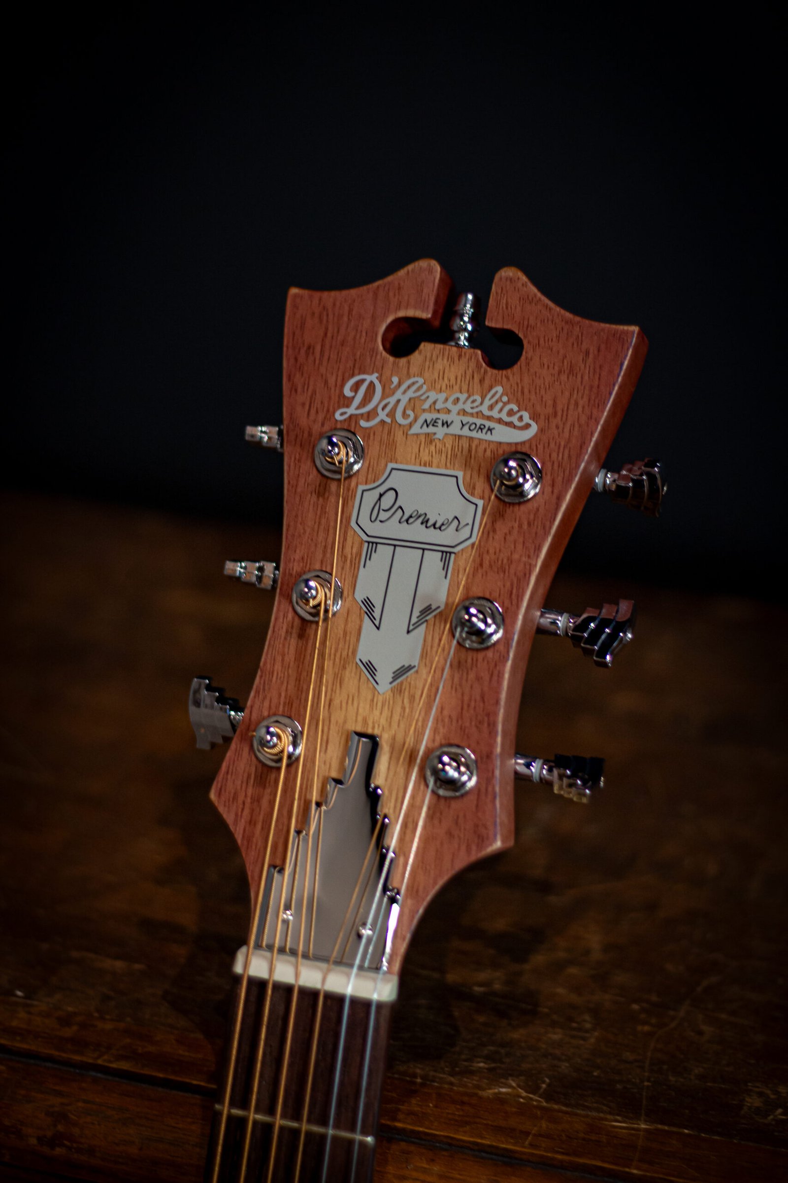 VIOLÃO D'ANGELICO - Premier Bowery LS Aged Mahogany - Imagem 5