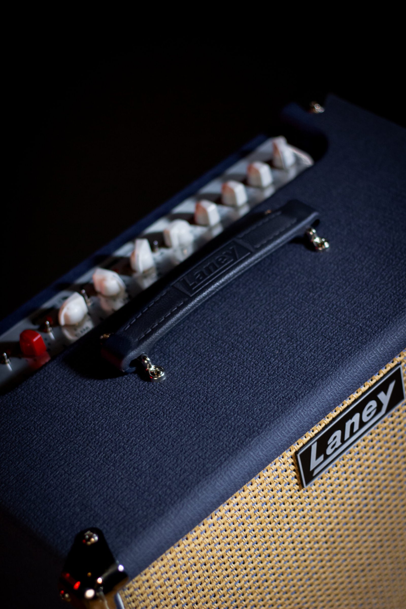 AMPLIFICADOR LANEY - LF60-112 - Imagem 2