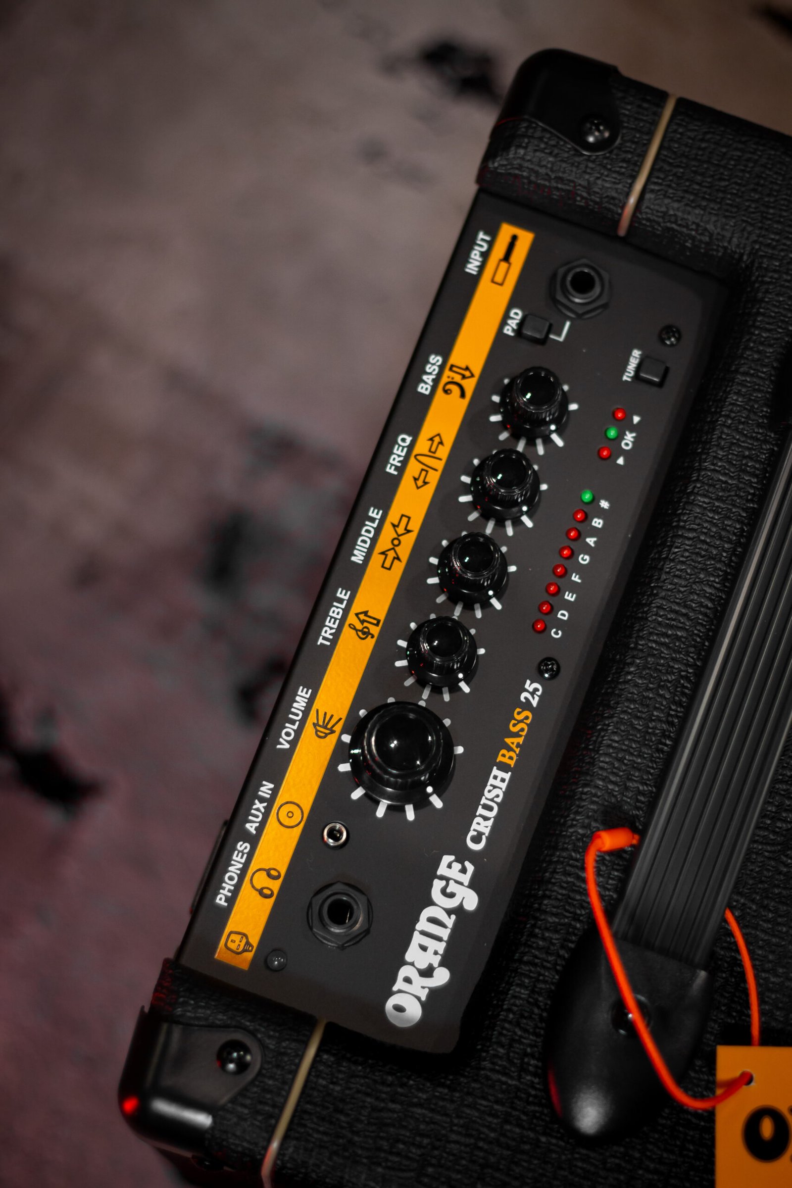 AMPLIFICADOR ORANGE - CRUSH BASS 25 - Imagem 3