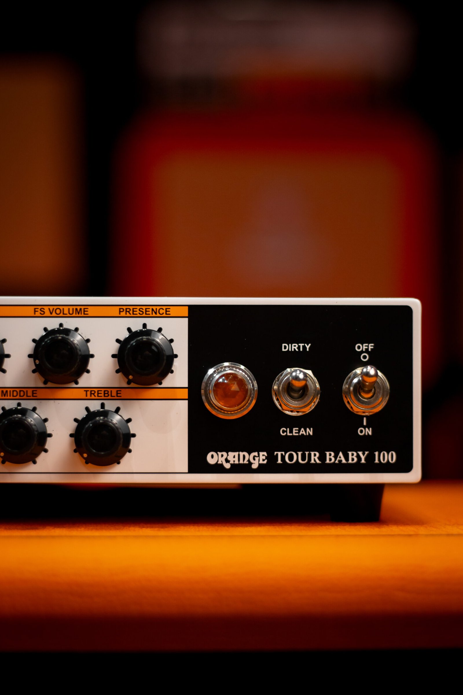 AMPLIFICADOR ORANGE - TOUR BABY 100 POTENCIA 100 W RMS - Imagem 4