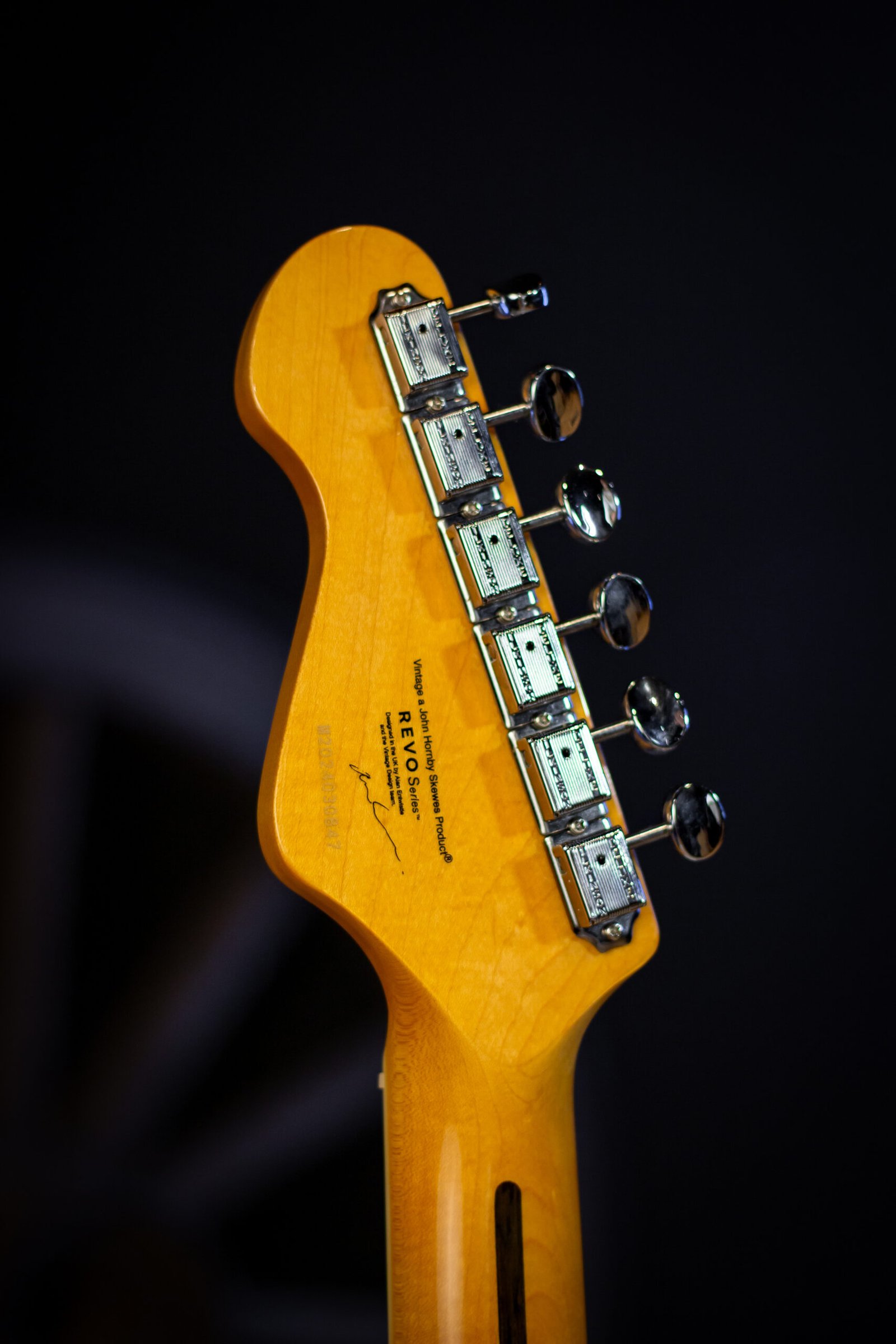 GUITARRA VINTAGE - SURFMASTER REVO V65 - Imagem 5