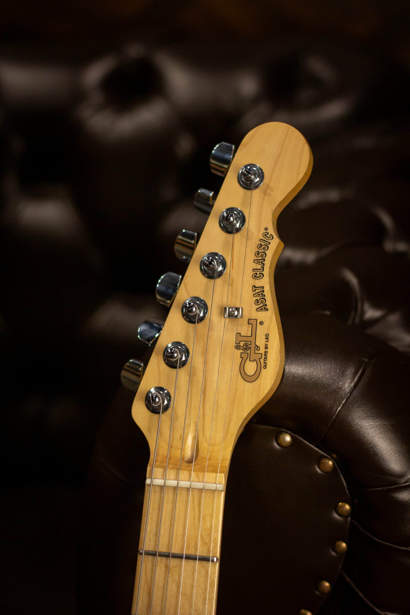 GUITARRA G&L - Fullerton ASAT Classic - Imagem 4