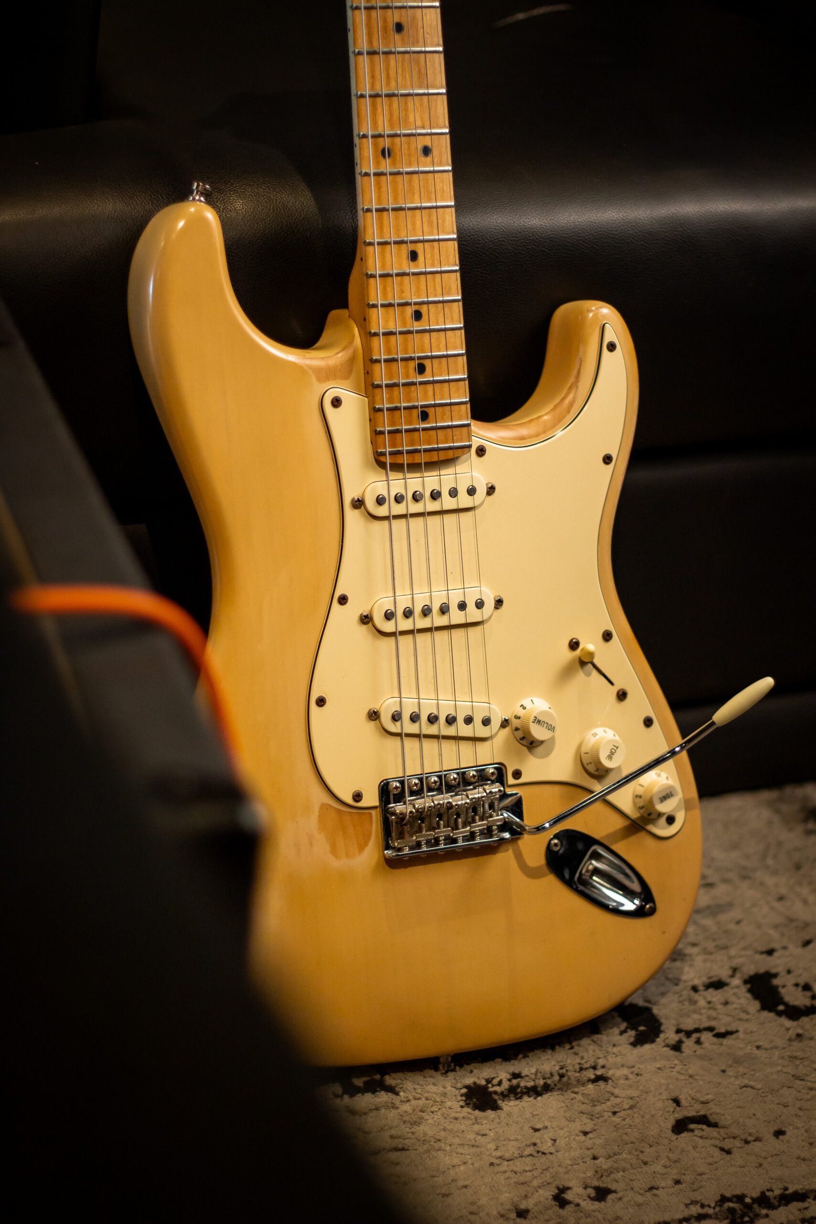 GUITARRA FENDER - Highway One Stratocaster USA - Imagem 3