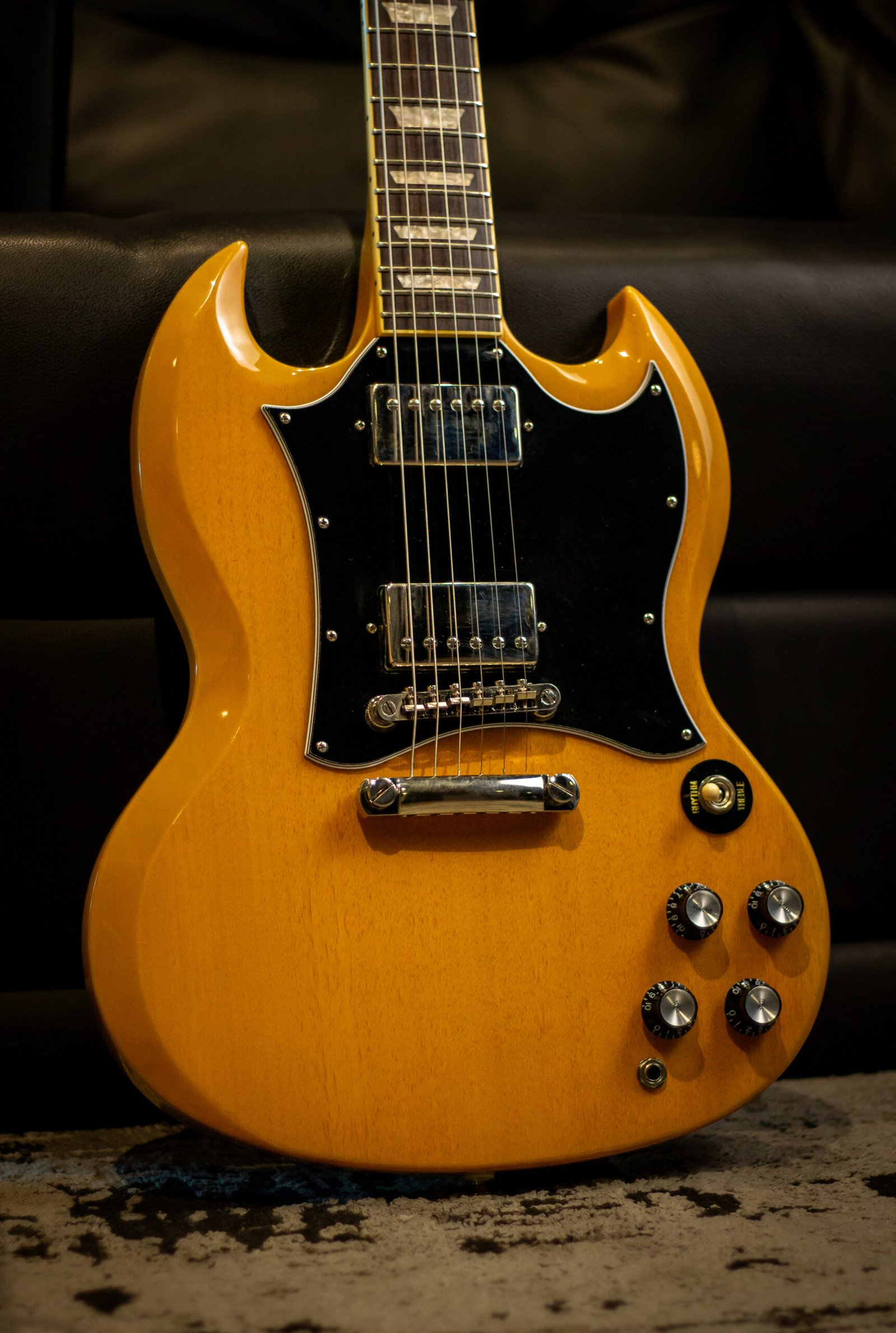 GUITARRA EPIPHONE - SG Standard (TV Yellow) - Imagem 2