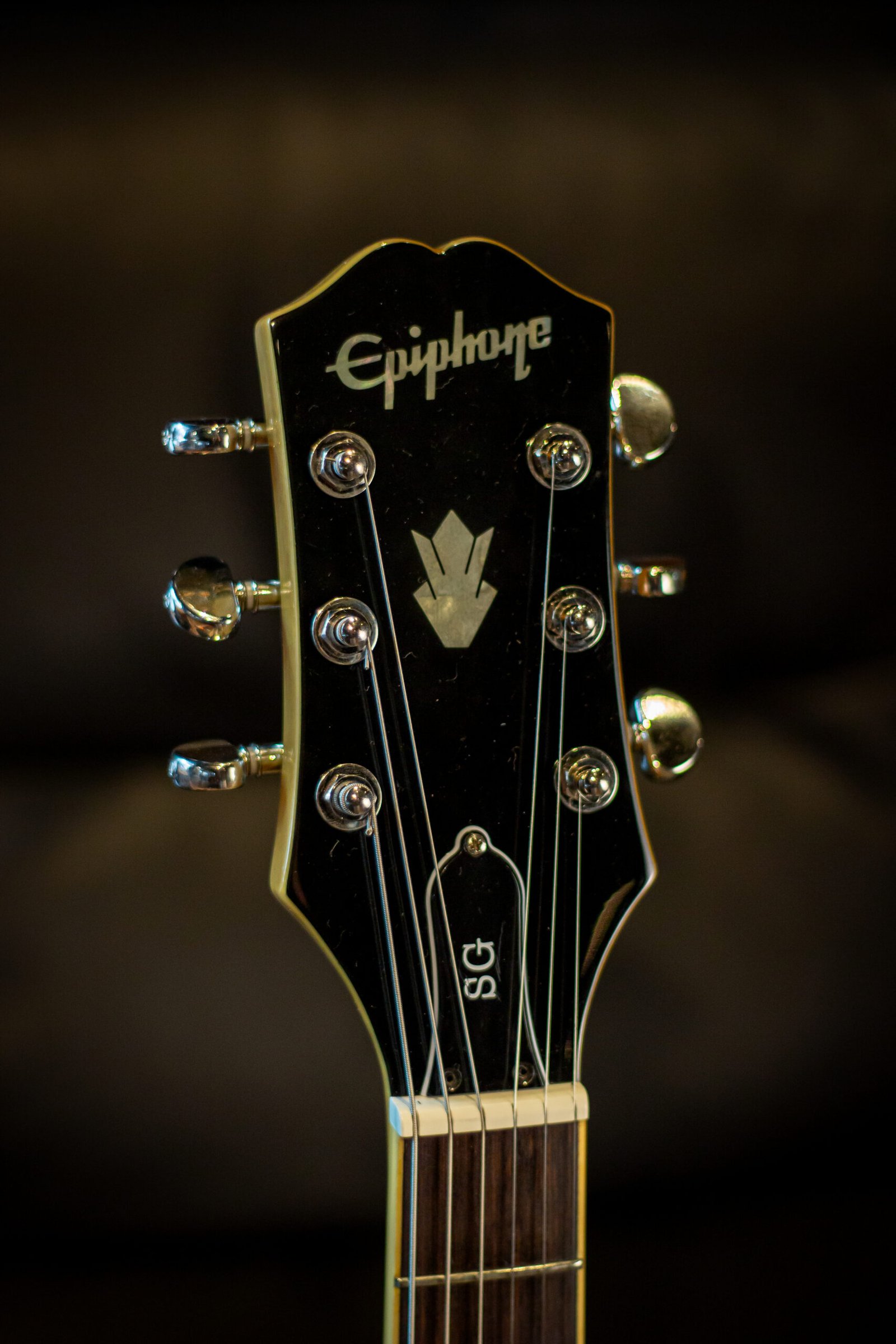 GUITARRA EPIPHONE - SG Standard (TV Yellow) - Imagem 4