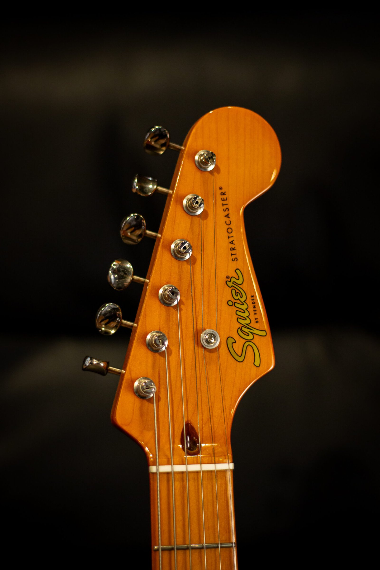 GUITARRA SQUIER - Classic Vibe Stratocaster 50s - Imagem 3