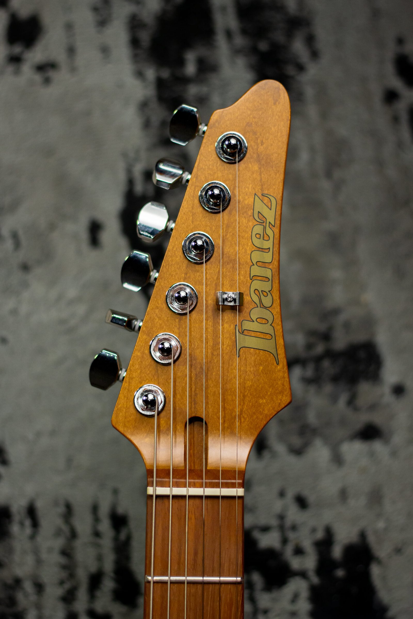 GUITARRA IBANEZ - BARBOSA MB10-BKN - Imagem 4